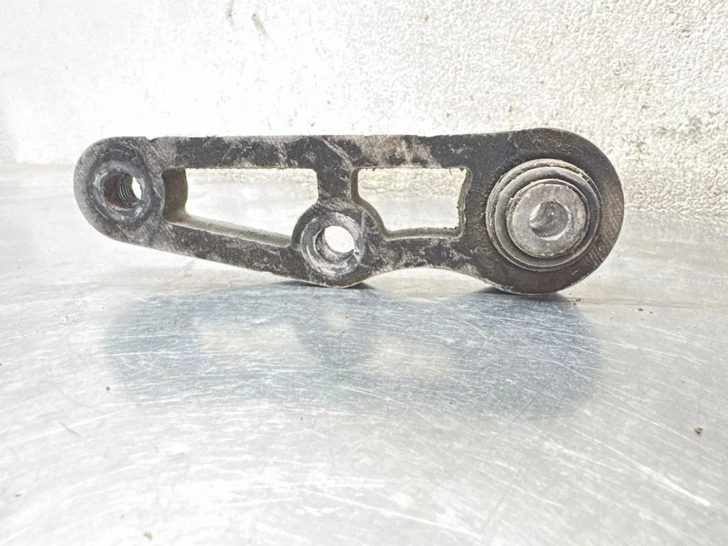 Gearbox mount EP536P093AA