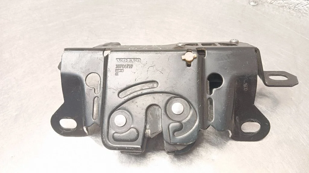 Tailgate/trunk/boot lock/catch/latch 30784739 – Volvo C70 (2006-2010)