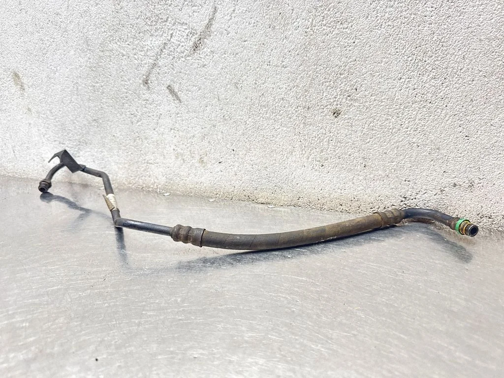 Gearbox oil cooler pipe/hose P8649747