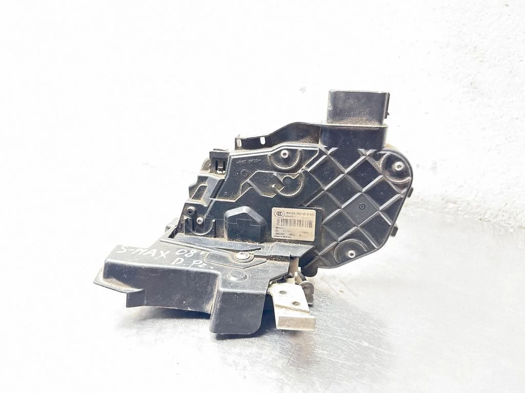 Esiukse lukk – Ford S-MAX (2006-2015)