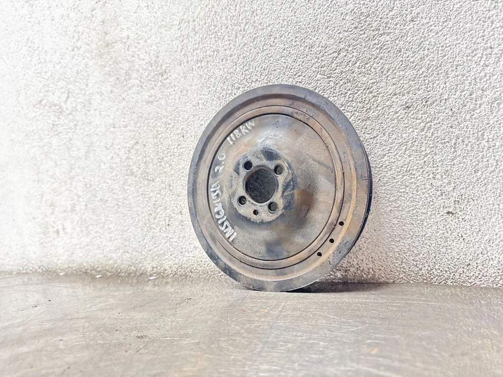 Crankshaft pulley 55563401