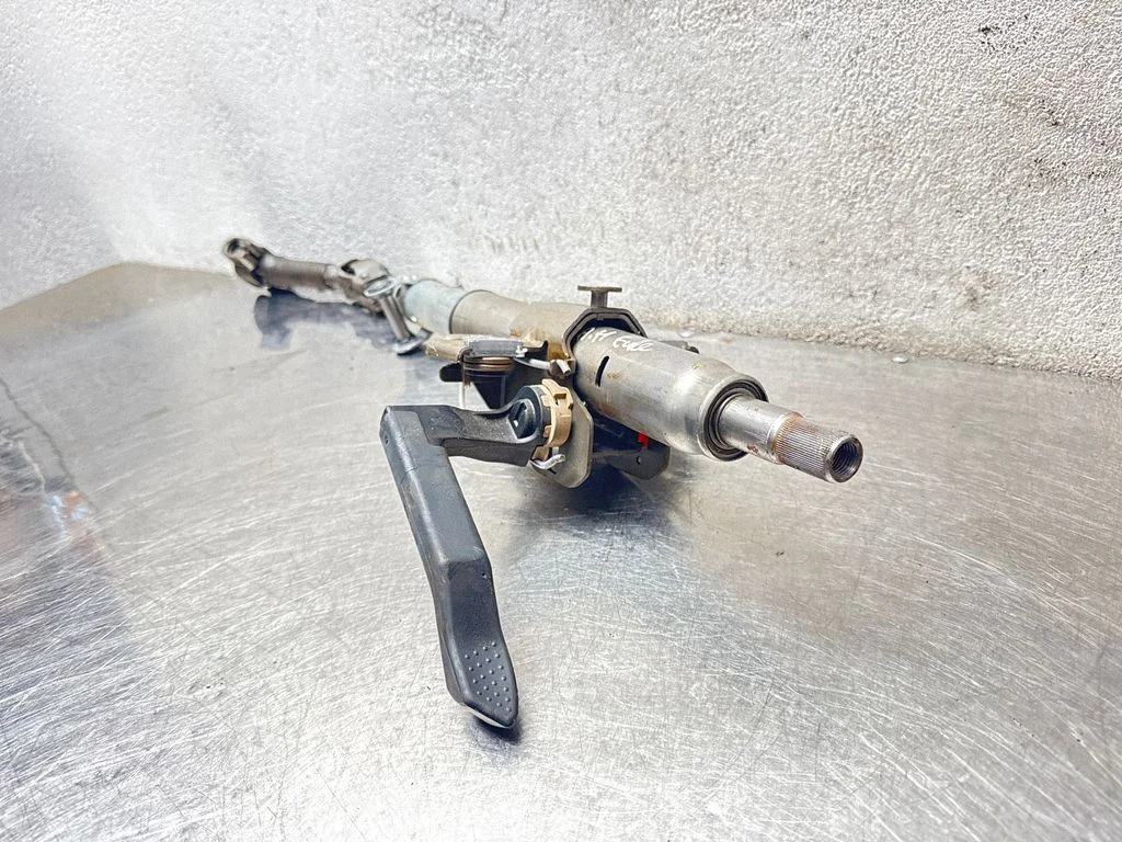 Steering wheel axle 13182345