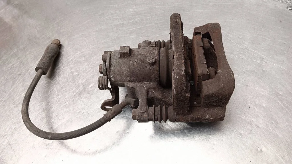Rear brake caliper