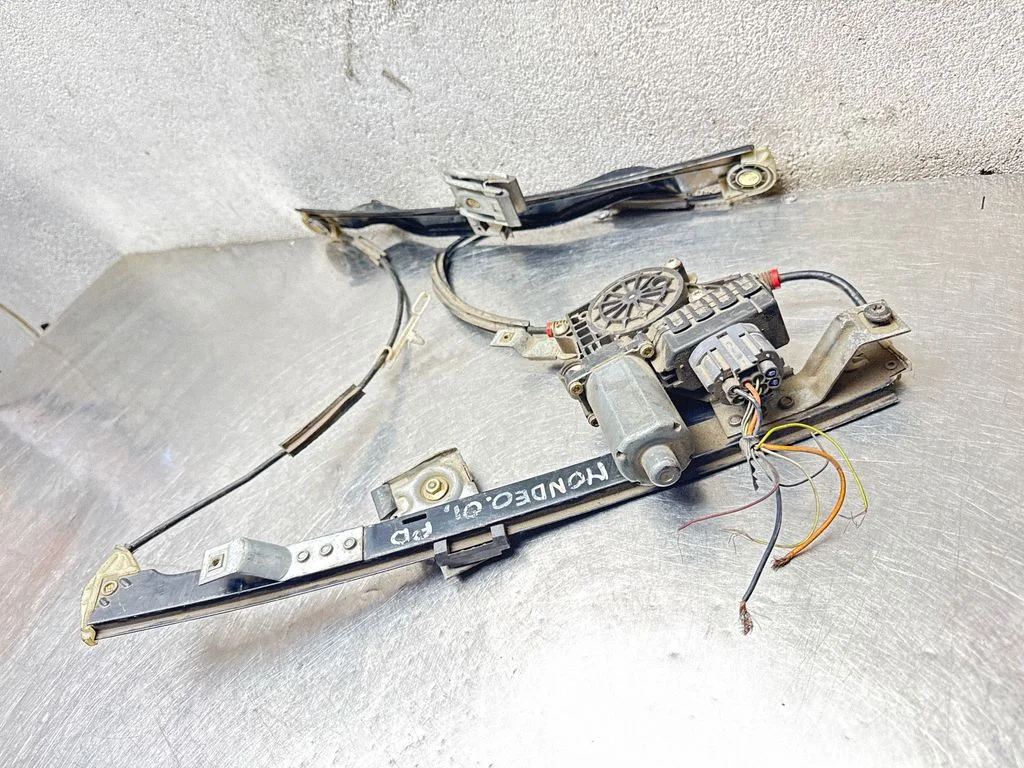 Esiukse elektriline aknatõstuk mootoriga – Ford Mondeo Mk III (2000-2007)