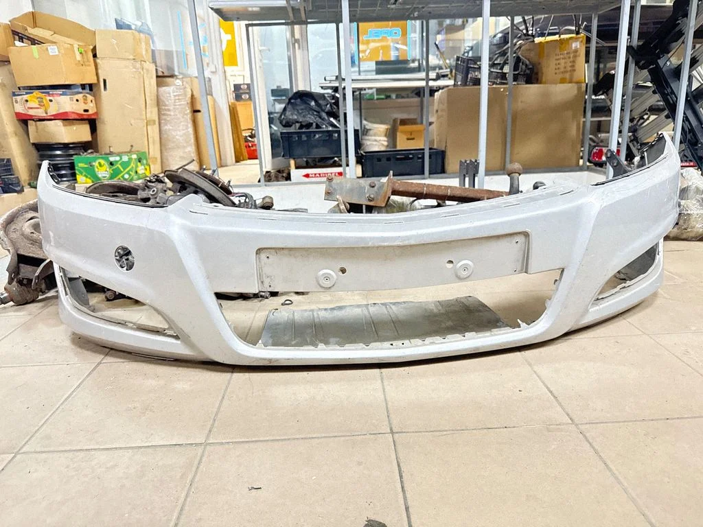 Front bumper 101209120