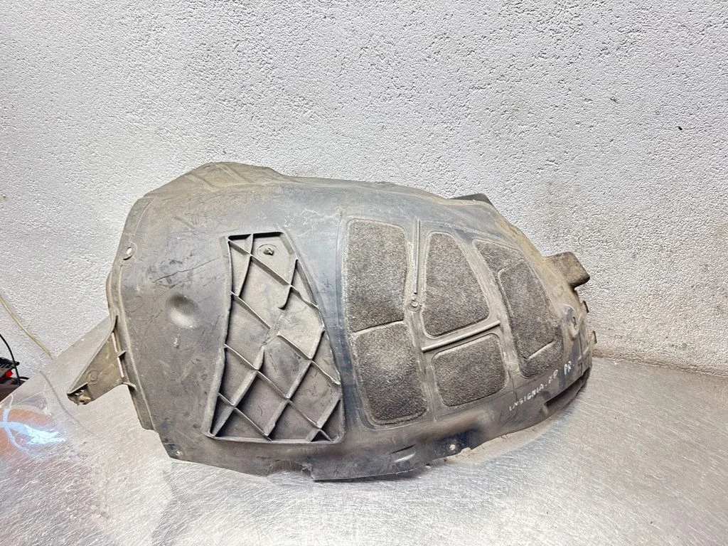 Front wheel arch liner splash guards 324461698