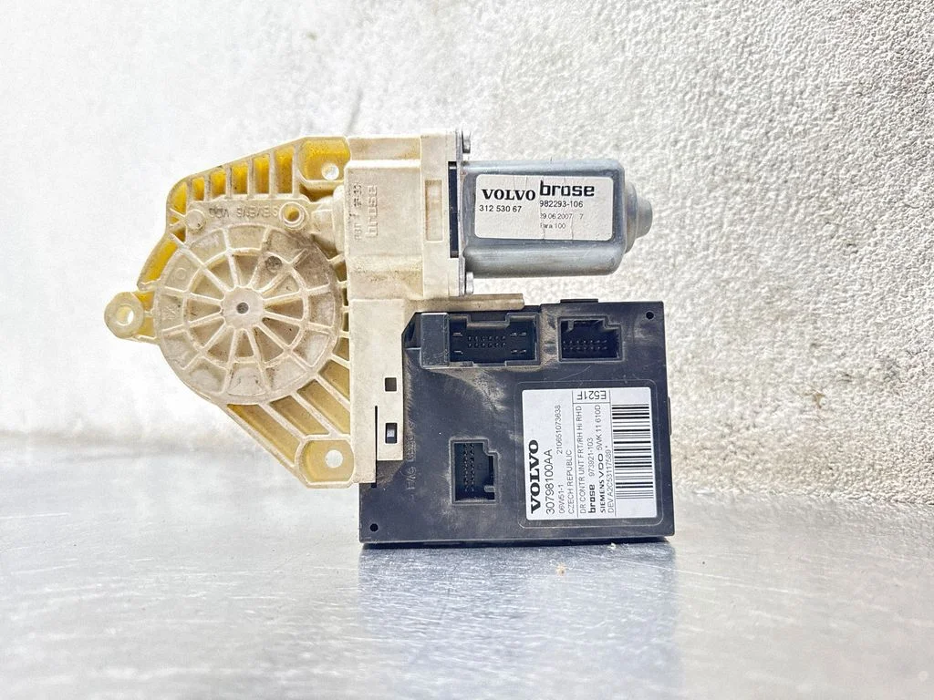 Front door window regulator motor 973921103 – Volvo C70 (2006-2010)