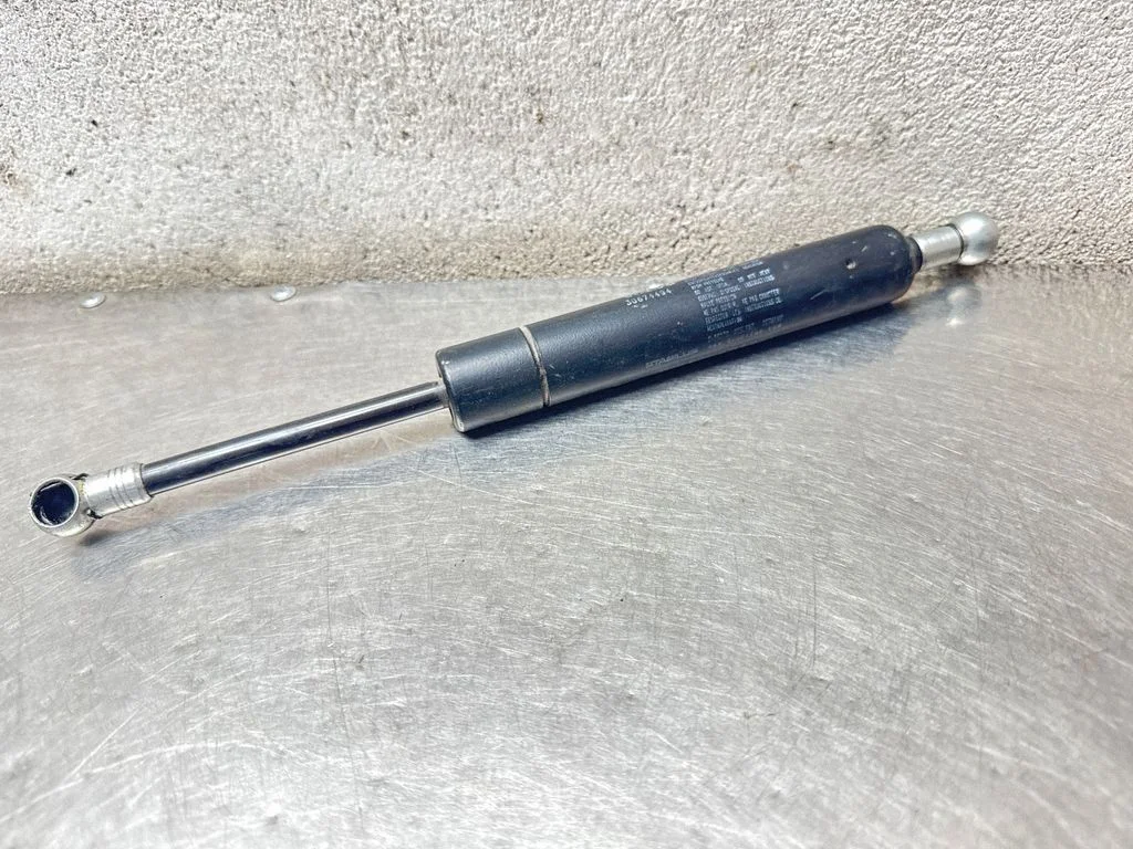 Tailgate/trunk strut/damper – Volvo V70 (2005-2008)