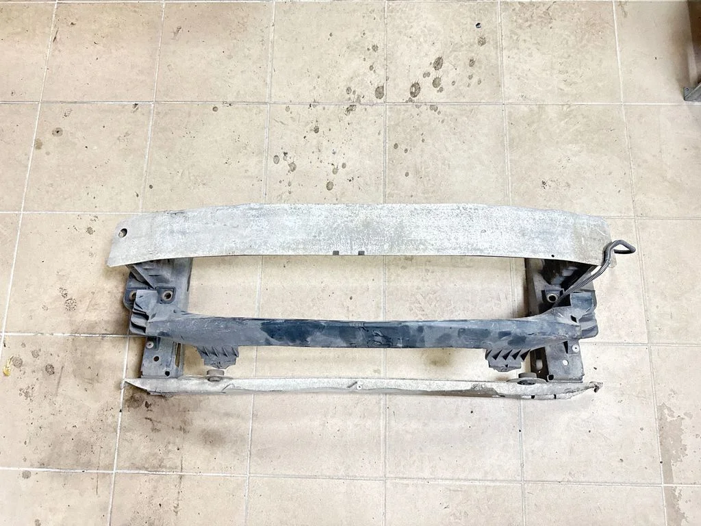 Front bumper cross member 13191879