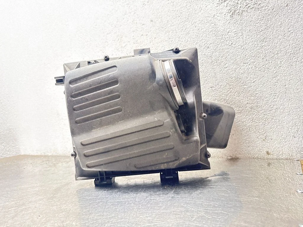 Air filter box 55560889