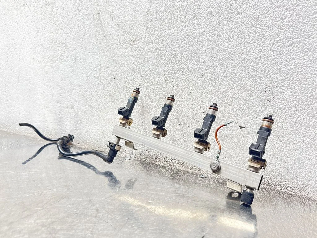 Pihustite (düüside) komplekt – Opel Astra J (2010-2015)