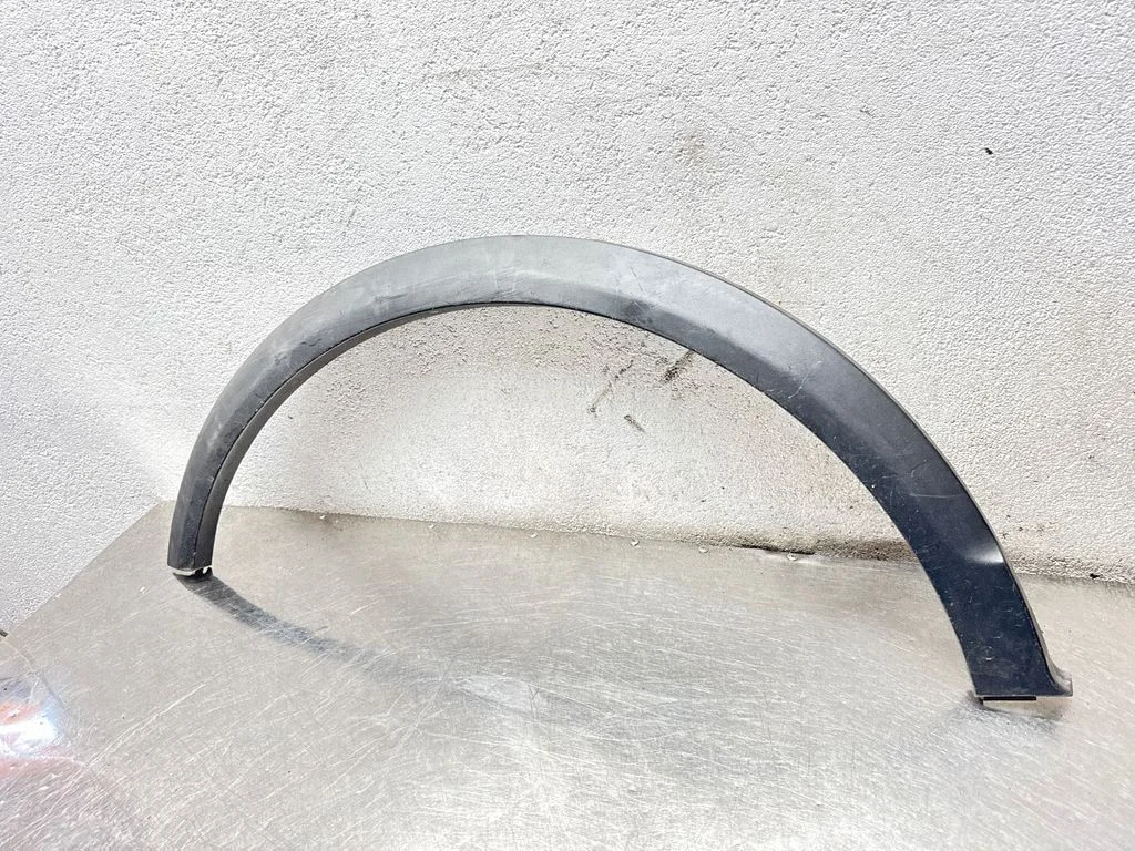 Rear arch trim 96660210