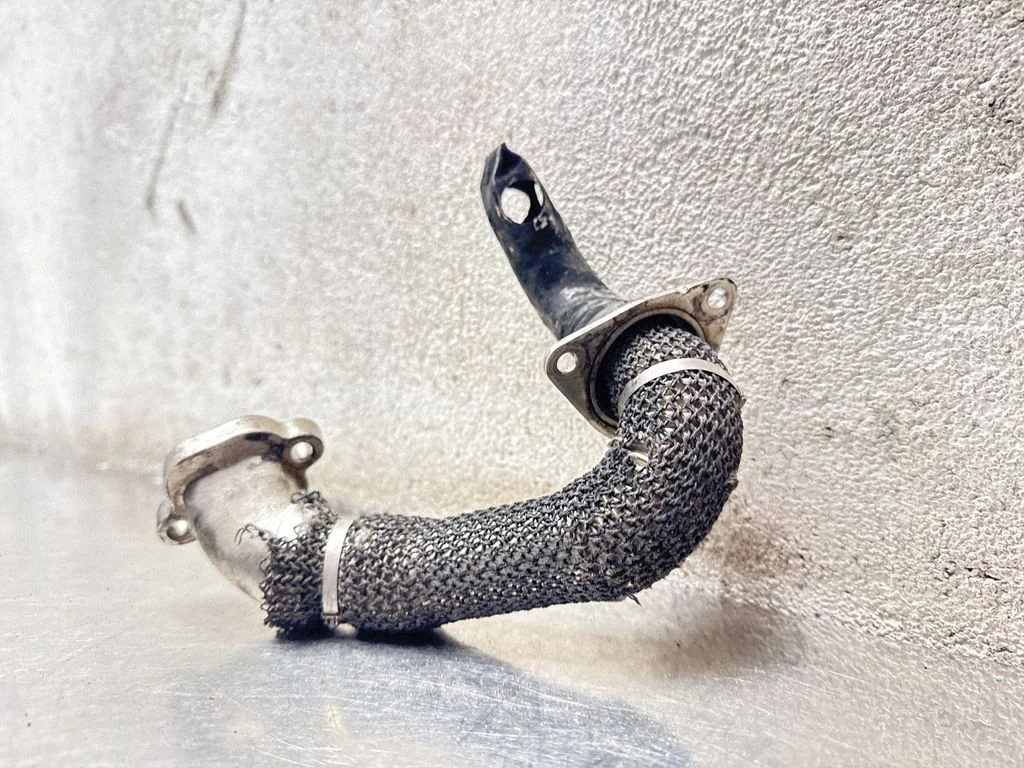 EGR valve line/pipe/hose