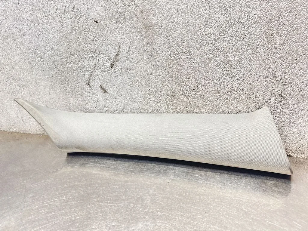 (A) piilari kate 12823231