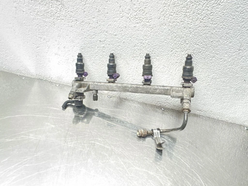 Pihustite (düüside) komplekt – Opel Omega B1 (1994-1999)