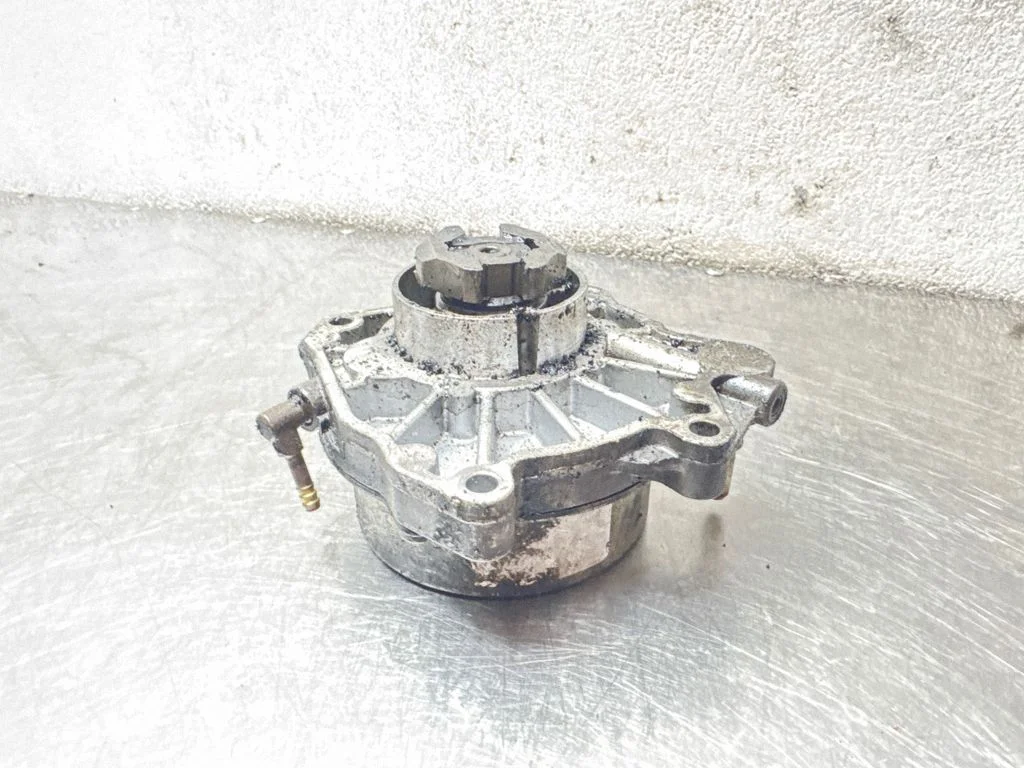 Vacuum pump