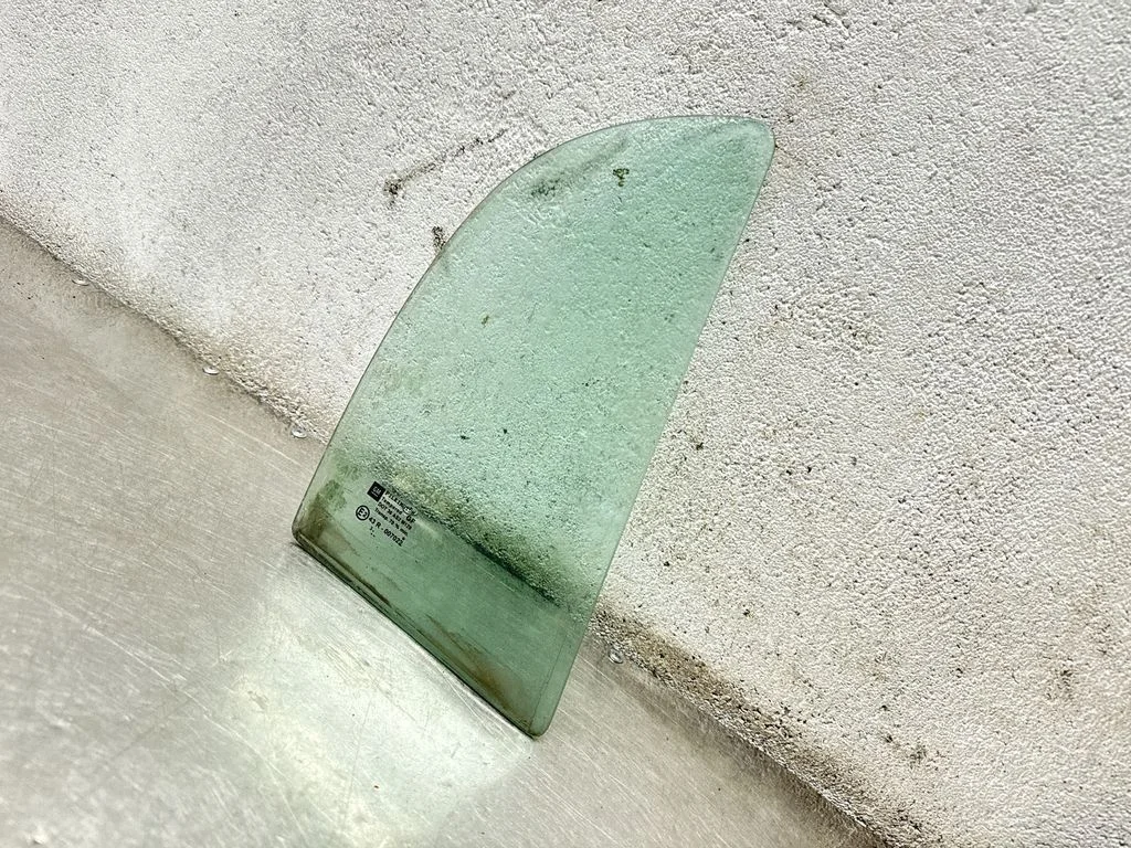 Rear vent window glass – Opel Astra G (1998-2009)