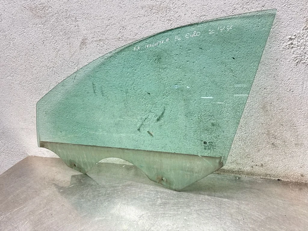 Esiukse põhiklaas (neljaukselise) DOT747M550AS2