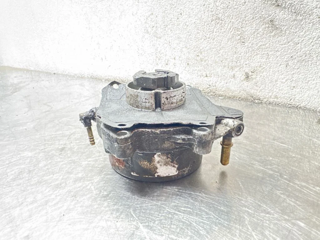 Vacuum pump