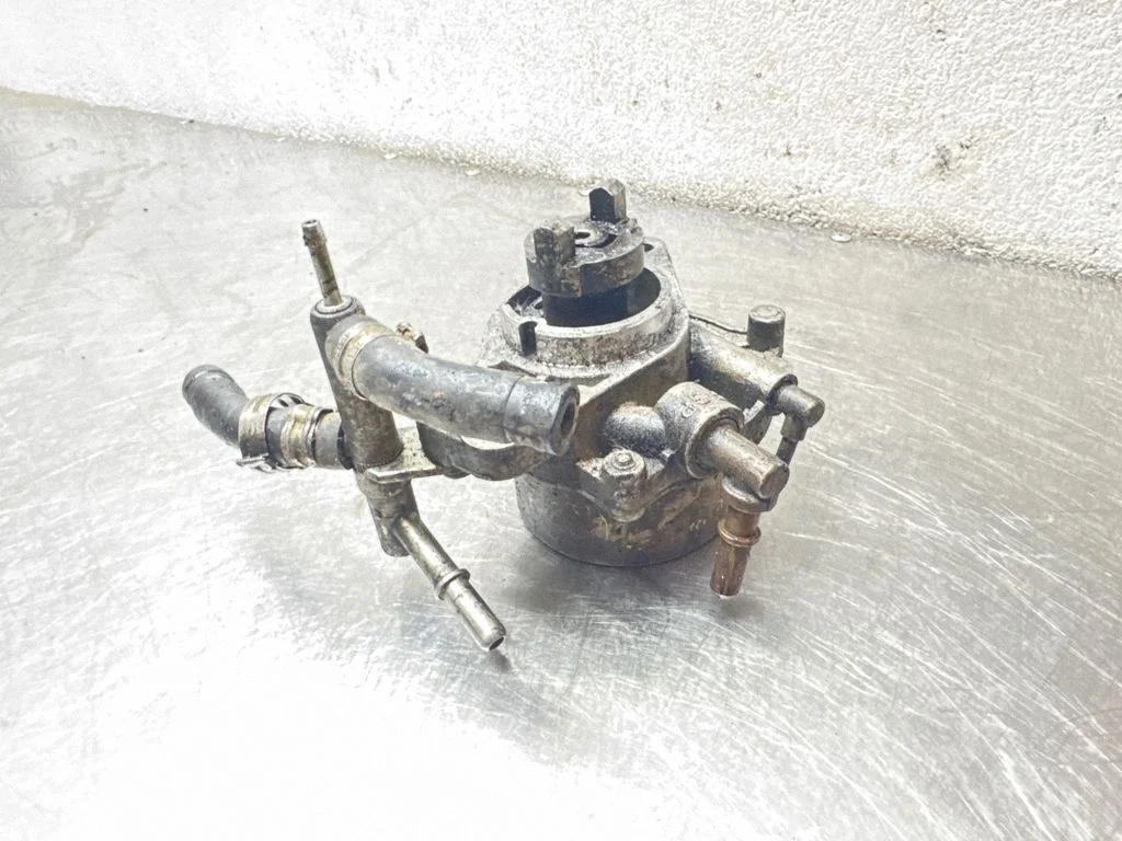 Vacuum pump