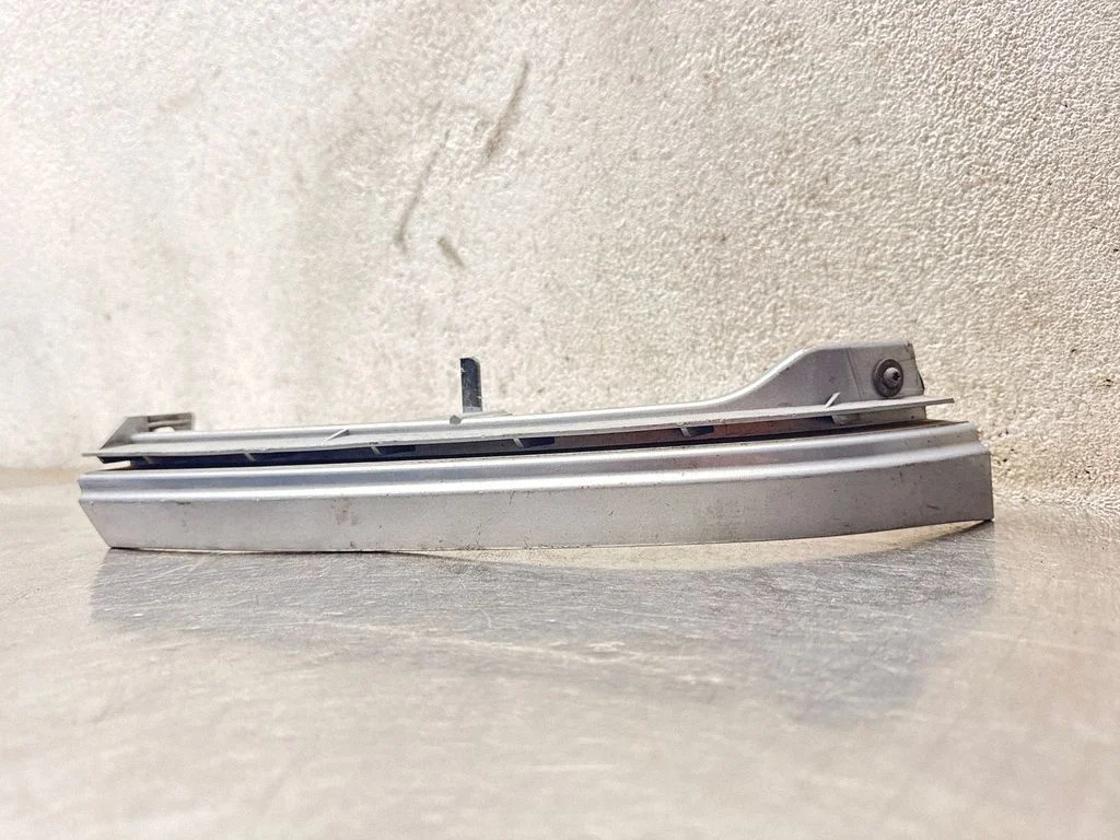 Under headlight/headlamp trim 90580652