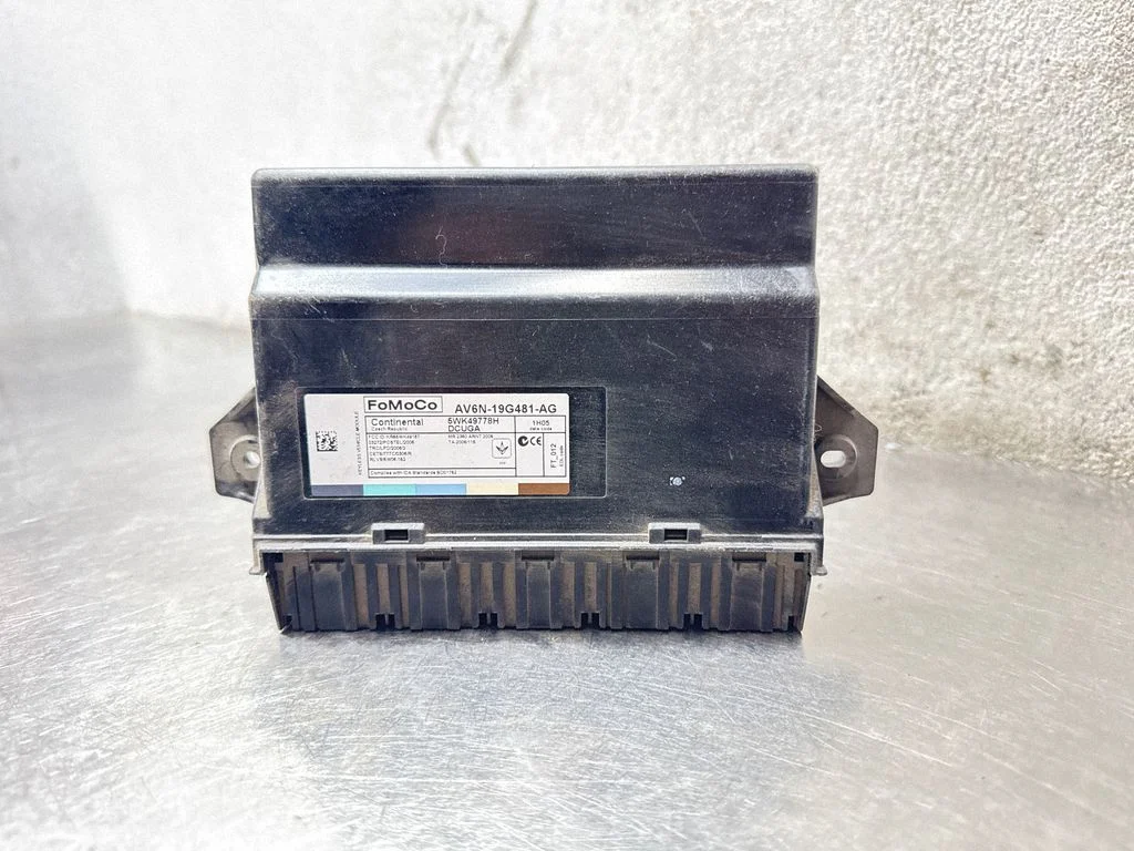 Komforta modulis AV6N19G481AG