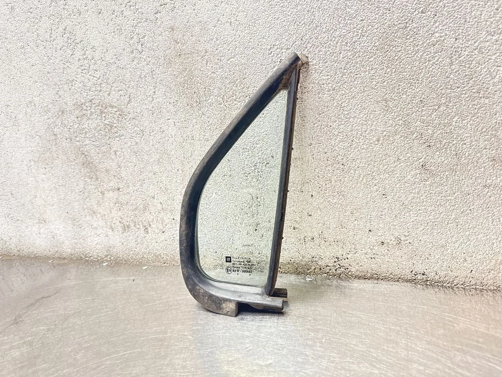 Front door vent window glass four-door – Opel Agila B (2007-2016)