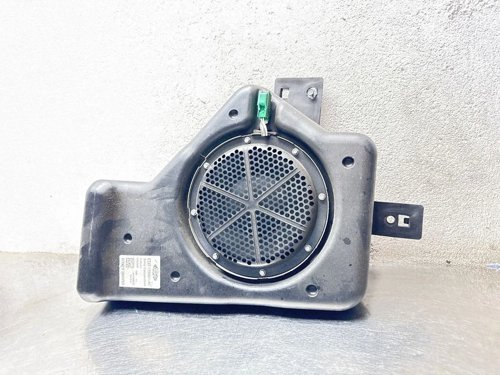 Subwoofer – Ford Edge II (2015-)
