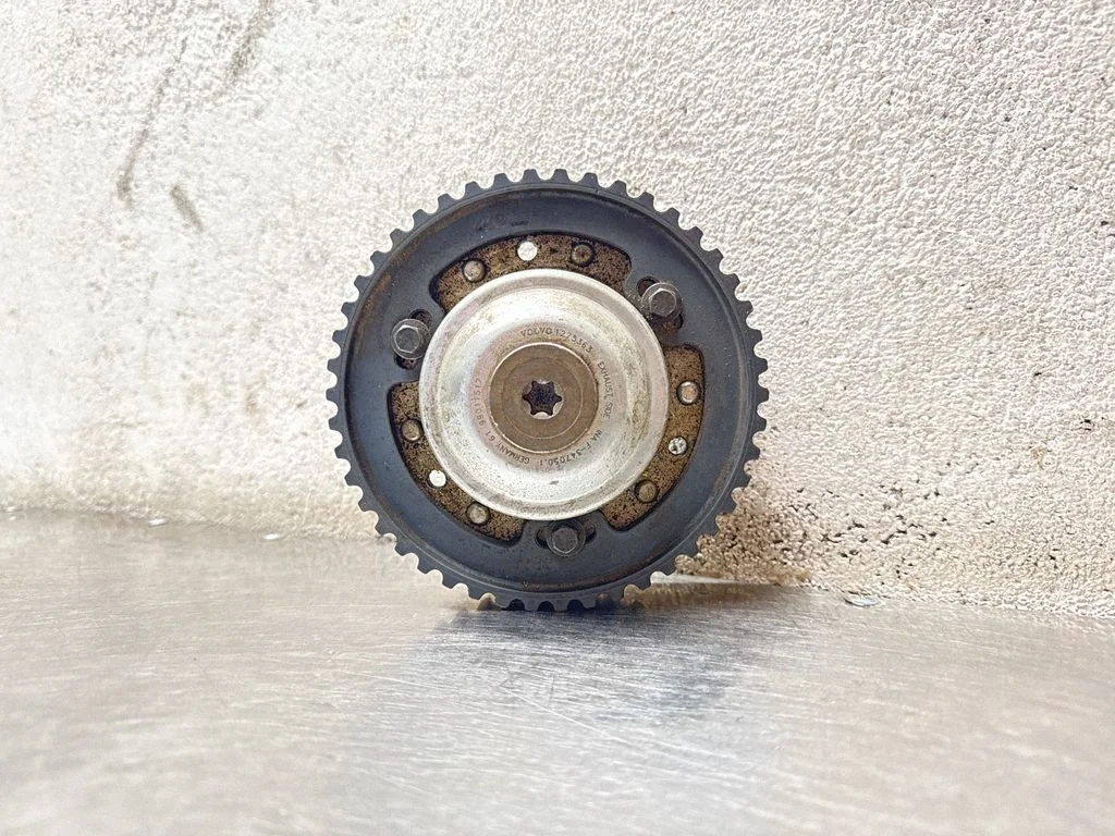 Sadales vārpstas skriemelis/ VANOS – Volvo V70 (2000-2004)