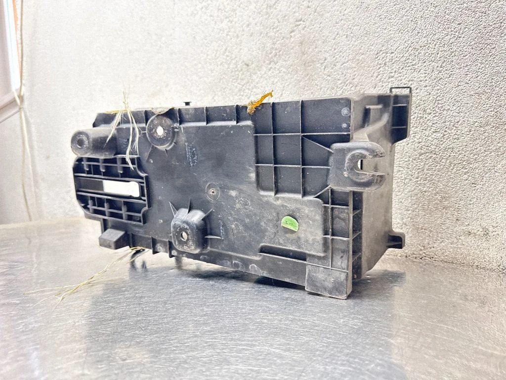 Battery box tray 13255614