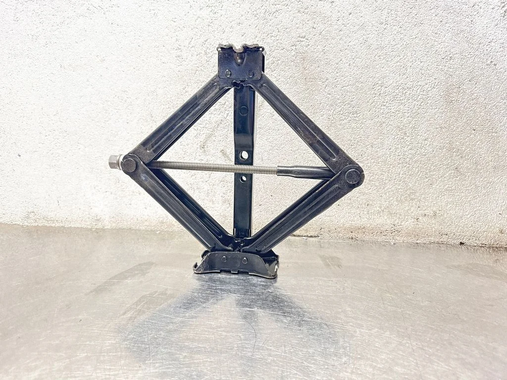 Lift Jack – Ford Edge II (2015-)