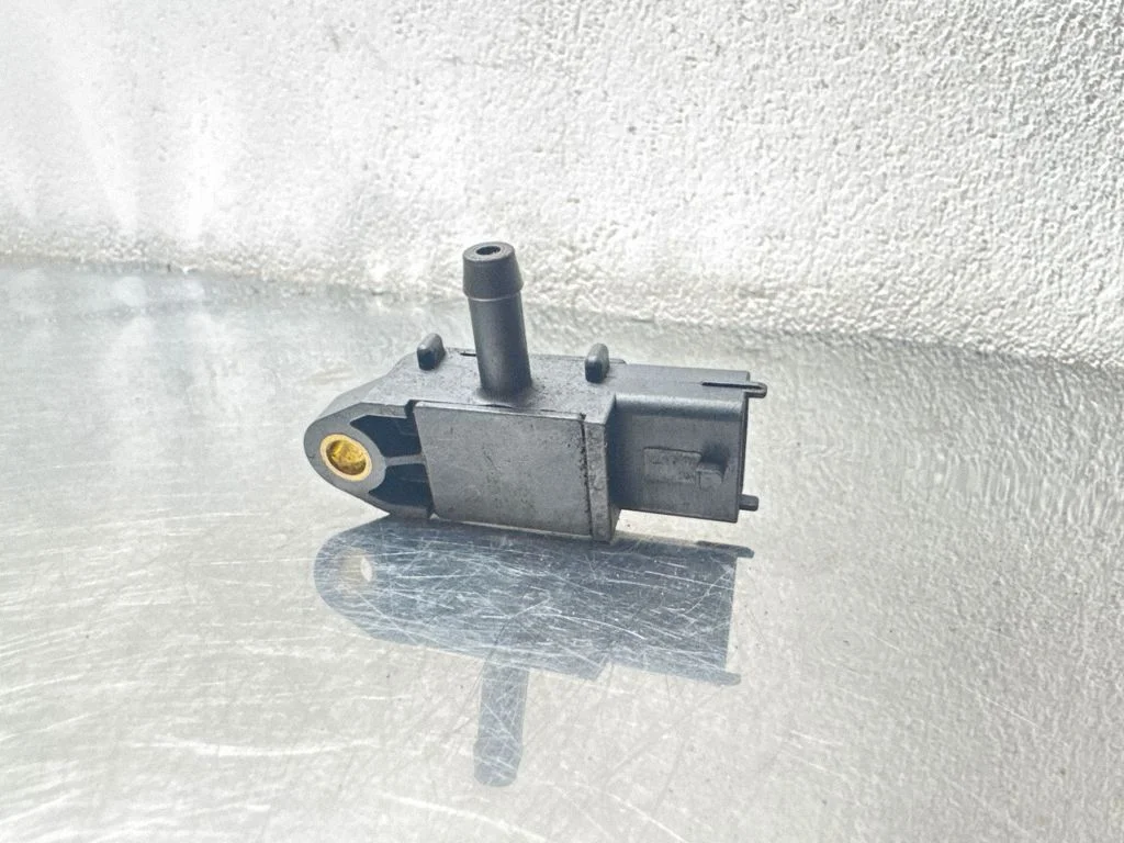 Heitgaasi rõhuandur 28403014003