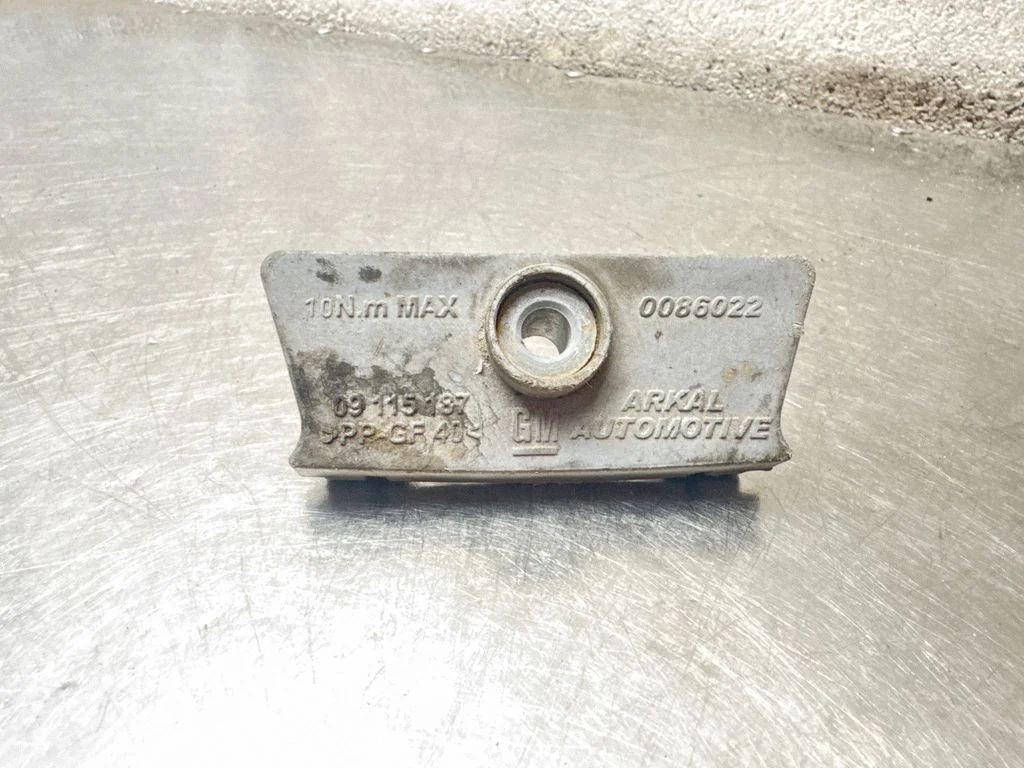 Battery bracket 09115187