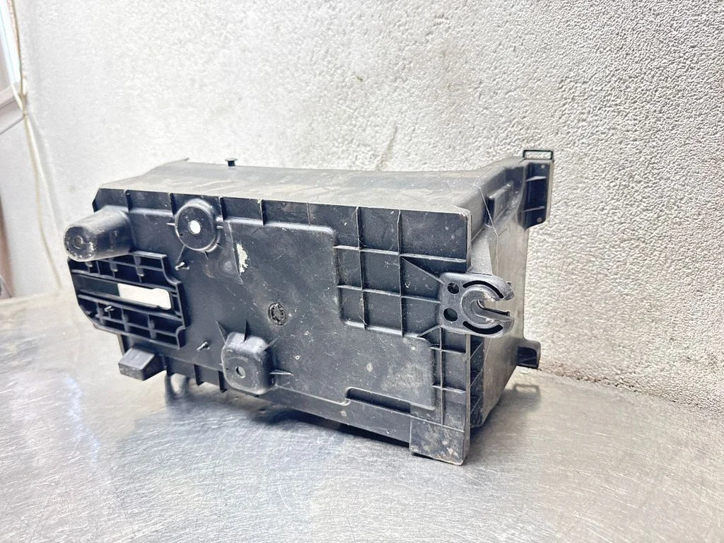 Battery box tray 22818746