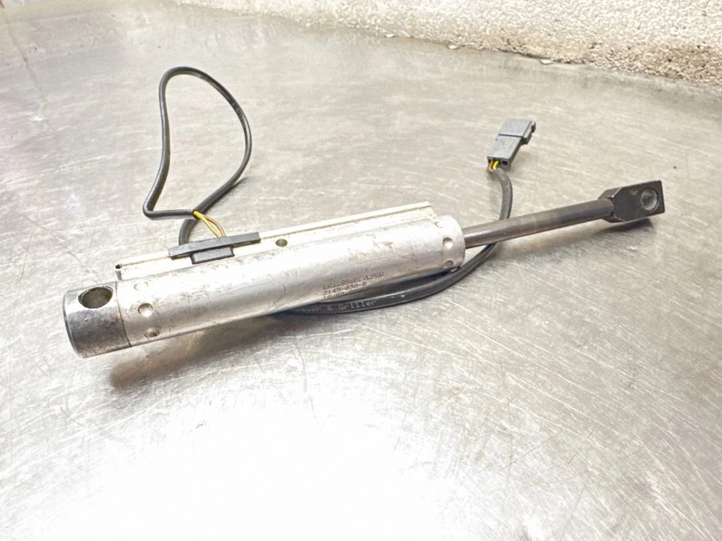 Sudedamo stogo mechanizmo varikliukas