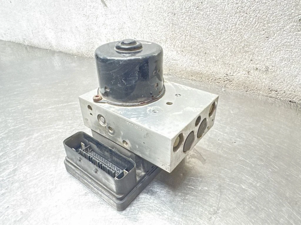 ABS block – Volvo S60 (2005-2010)
