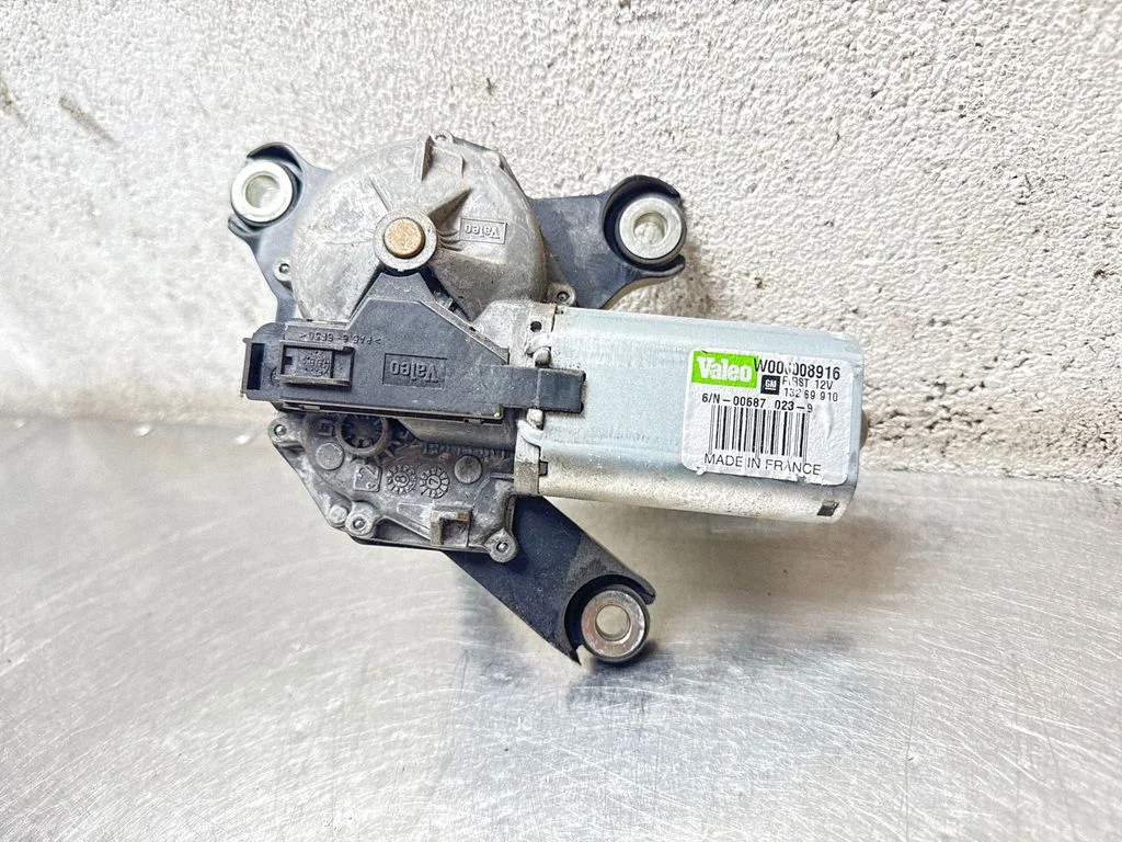 Rear window wiper motor – Opel Insignia A (2008-2017)