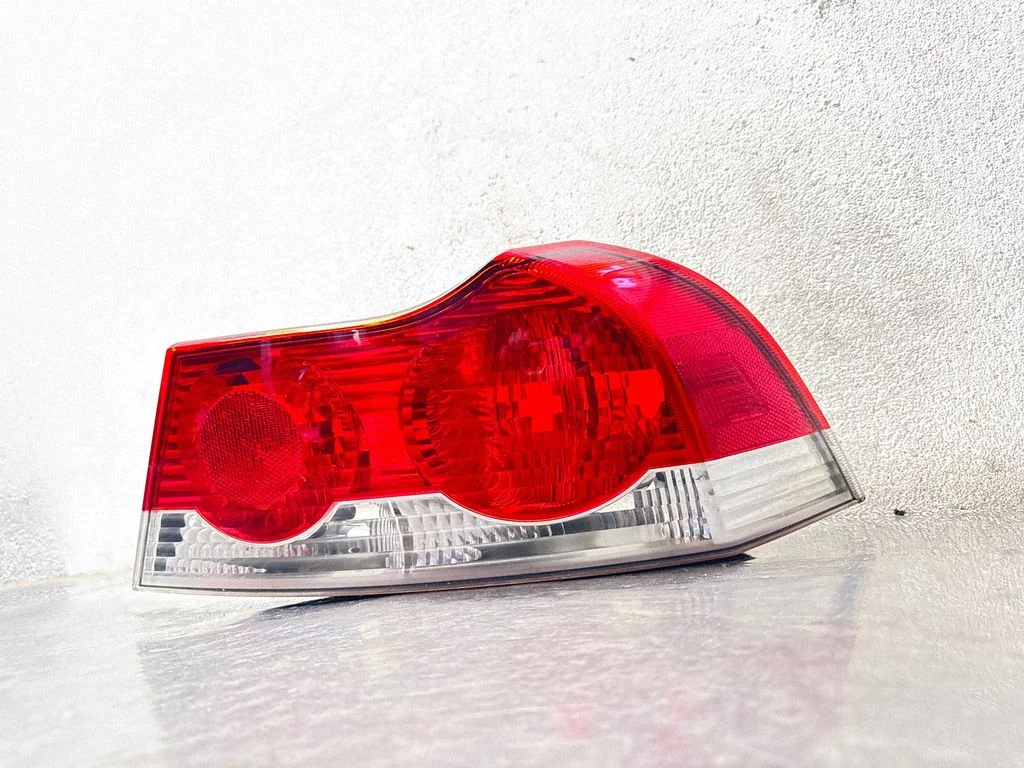 Rear/tail lights 27738004 – Volvo C70 (2006-2010)