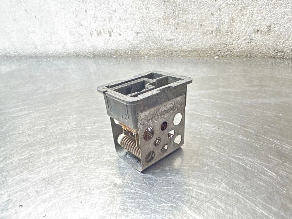 Heater blower motor/fan resistor 90559834
