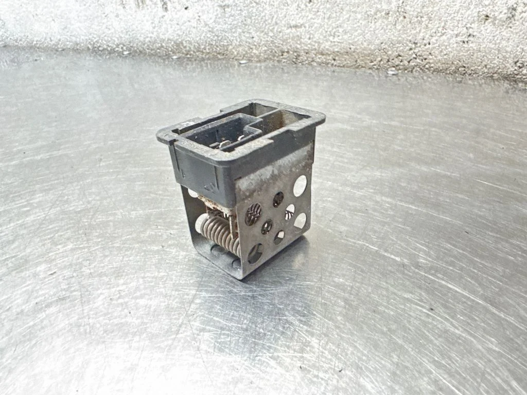 Heater blower motor/fan resistor 90559834