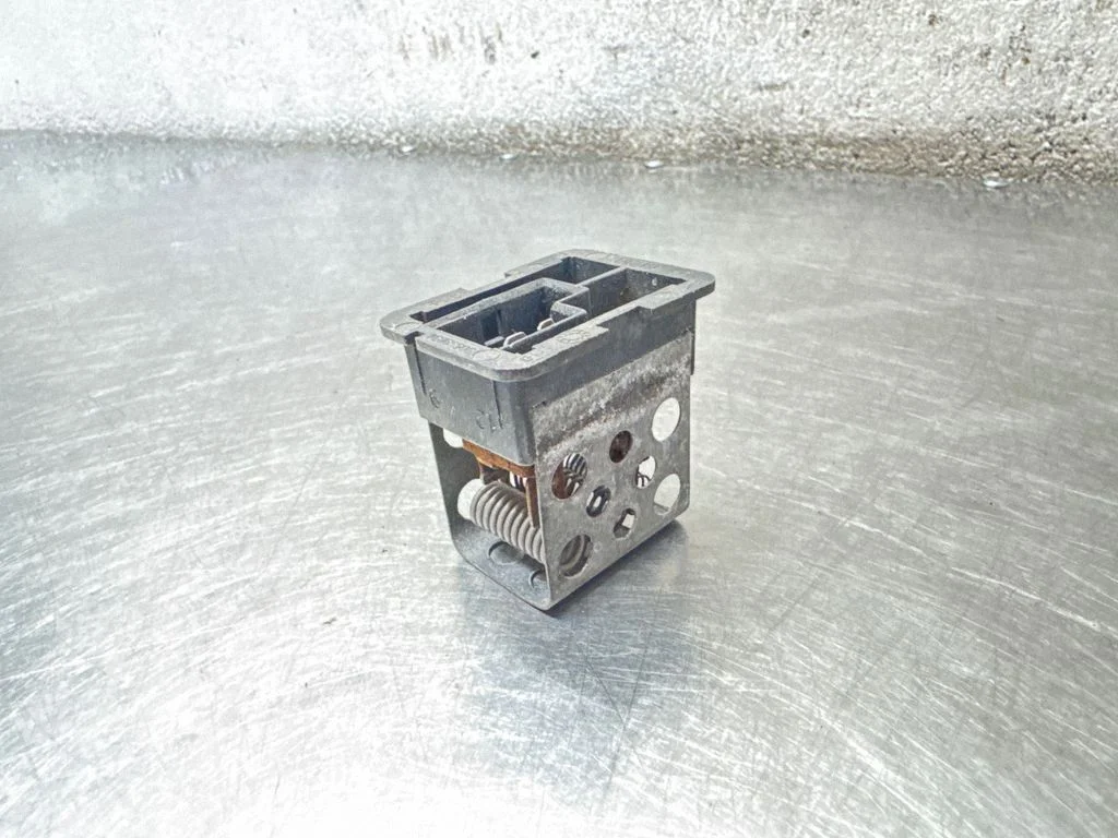 Heater blower motor/fan resistor 90559834