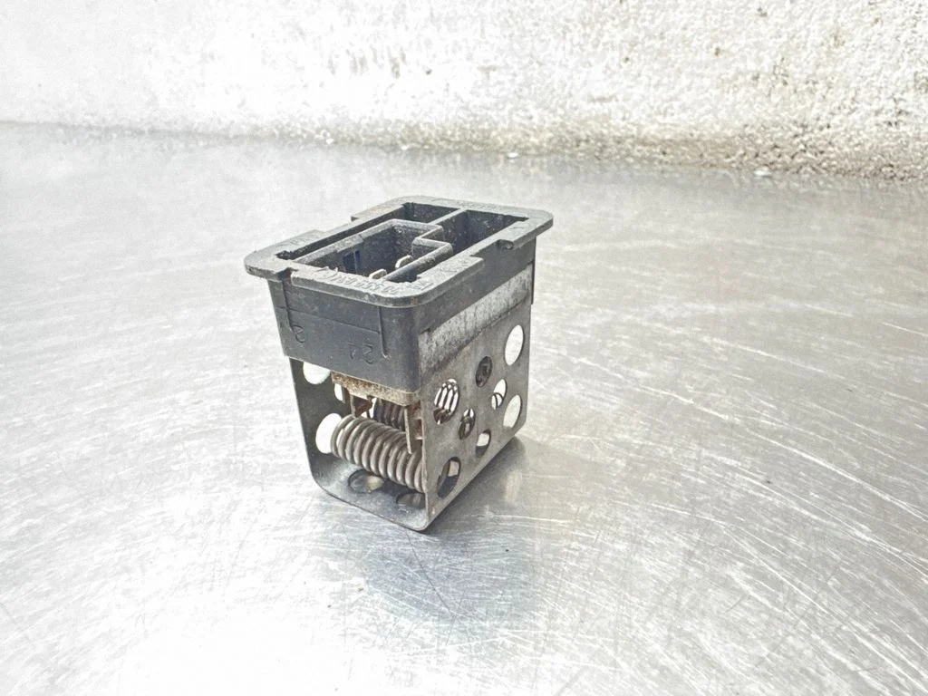 Heater blower motor/fan resistor 90559834