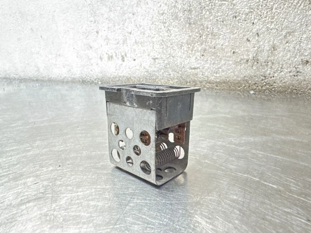 Heater blower motor/fan resistor 90559834