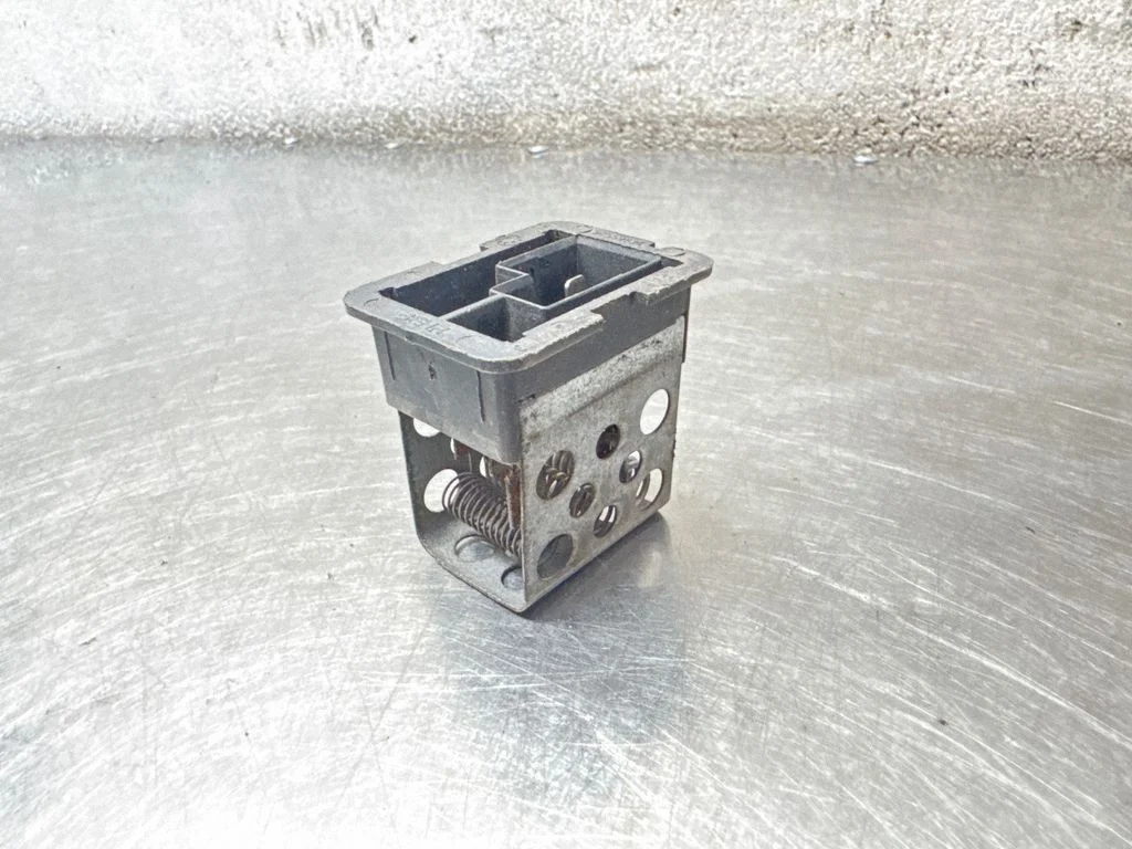Heater blower motor/fan resistor 90559834