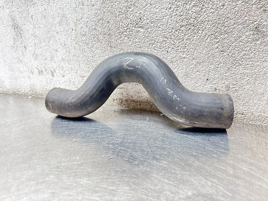 Intercooler hose/pipe