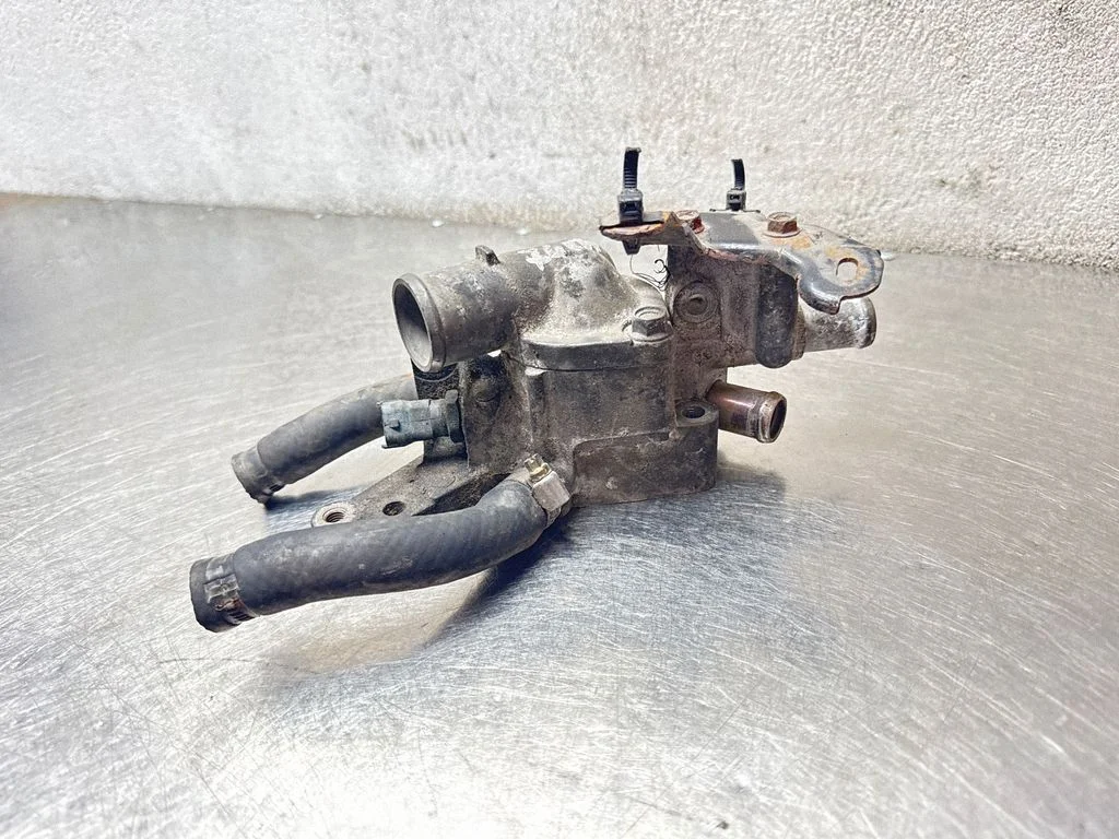 Thermostat/thermostat housing – Opel Meriva A (2003-2010)
