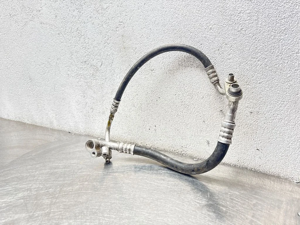 Air conditioning (A/C) pipe/hose