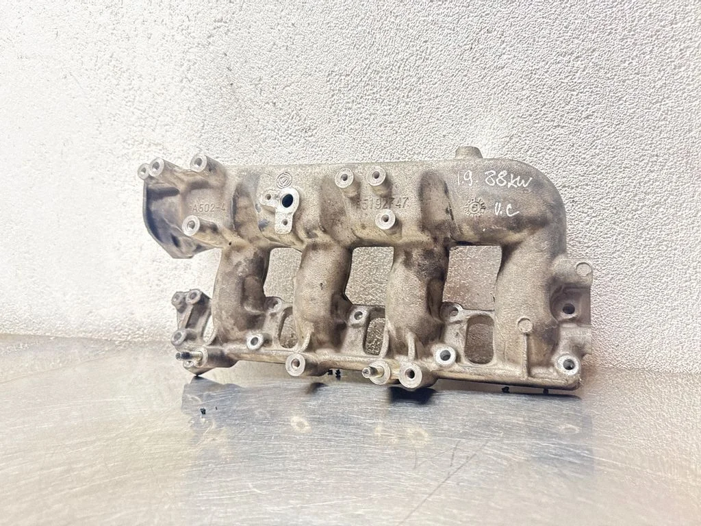 Intake manifold – Opel Vectra B (1996-2002)