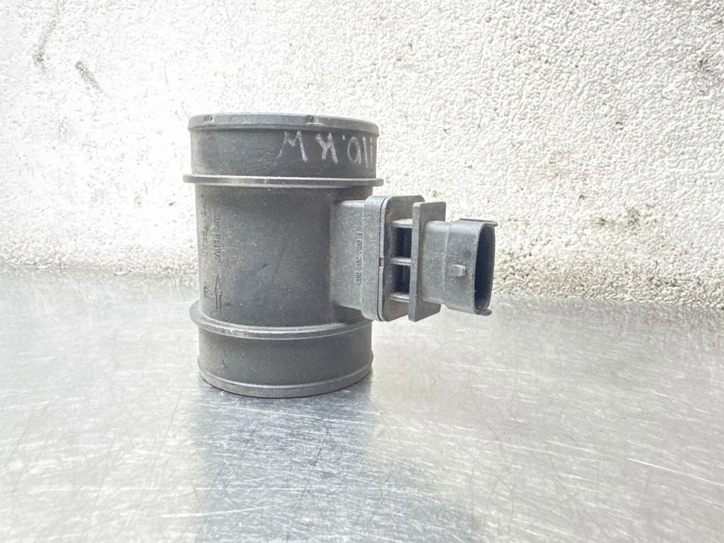 Mass air flow meter 0281002618