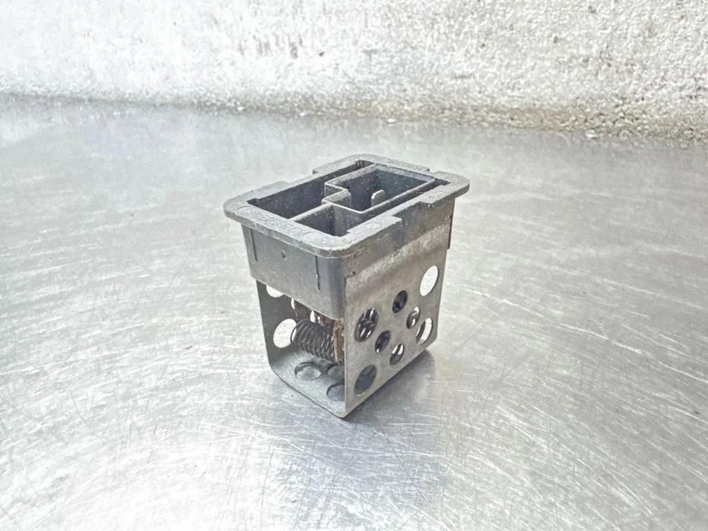 Heater blower motor/fan resistor 90559834